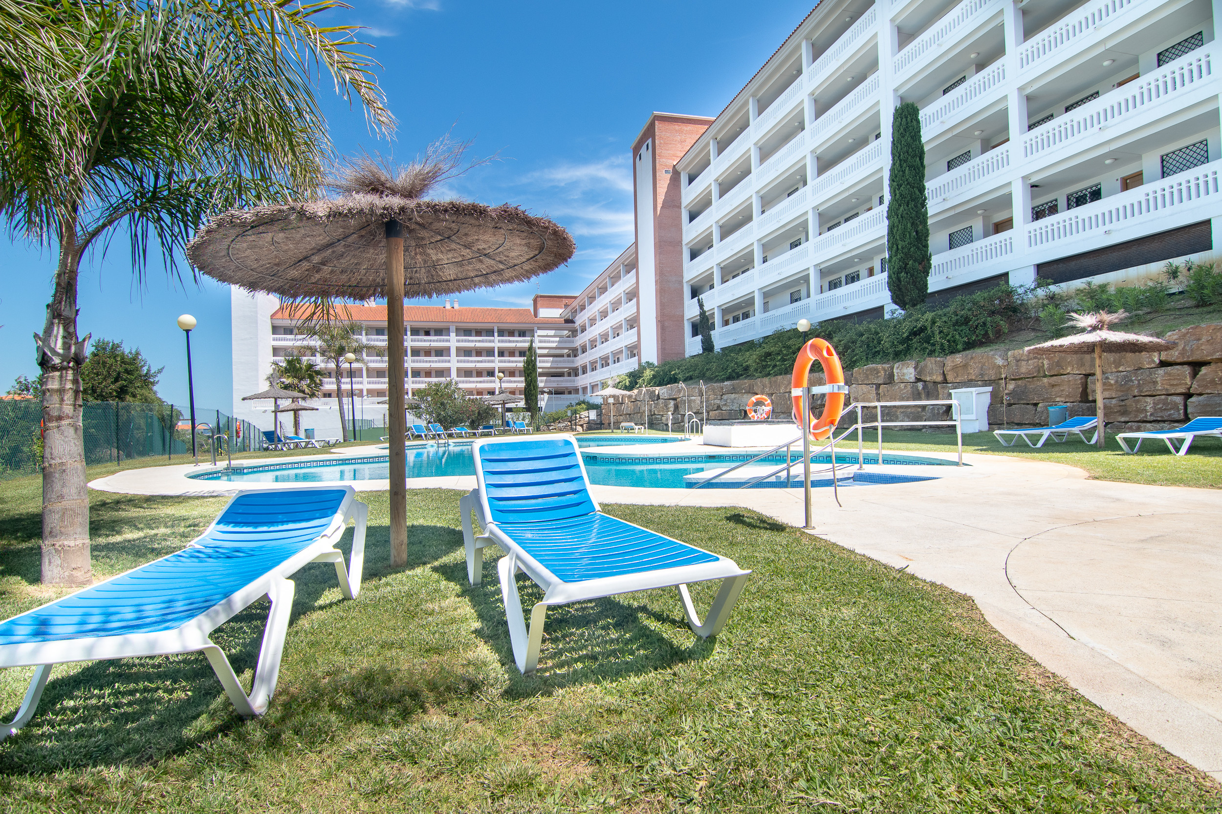 Zapholiday 2243 | Apartamento de vacaciones en La Duquesa, Málaga, España